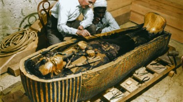 Toutankhamon  Pharaon en couleurs (2).jpg