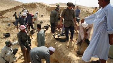 Le tombeau maudit de Toutankhamon (3).jpg