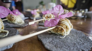 101_PanamasCloudForestKitchen_RestaurantsAtTheEndOfTheWorld_02-R-63fe2713da198a4f7eeed044.jpg