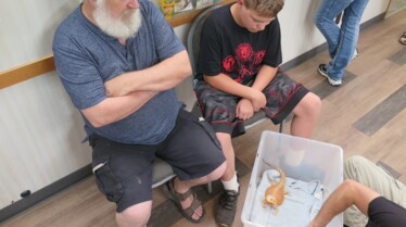 L'incroyable Dr Pol  Athena et Atlas (3).jpg