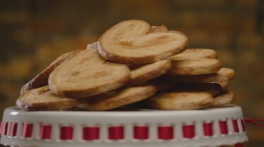 Cookies & Crab Cake (3).jpg