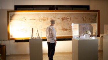 De l'ombre à la lumière  La crucifixion de Jésus (2).jpg