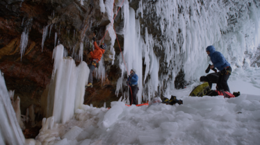 Aux frontières du danger  Le mur de glace (2).tif