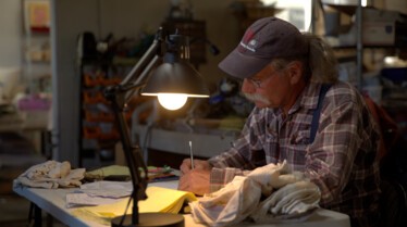 Cursed Gold A Shipwreck Scandal (1).jpg