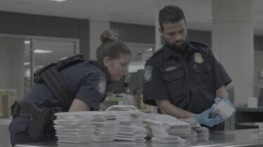 To Catch a Smuggler (3).jpg