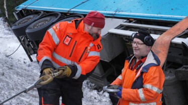 Ice Road Rescue Convois en difficulté.jpg