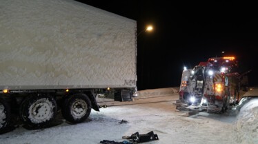 ICE ROAD RESCUE.jpg