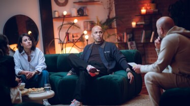 En attendant la cérémonie - Stills (8).jpg