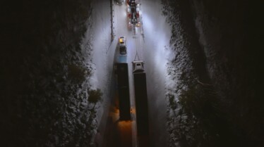 1107_ColdSnap_IceRoadRescue_HD_02.jpg