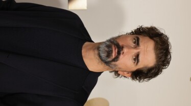 Hamish Linklater - photo credit Eric Charbonneau.JPG
