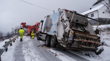 901_IceRoadRescue_0025.jpg