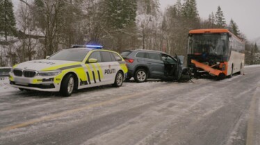 1103_KeepItInTheFamily_IceRoadRescue_HD_04.jpg