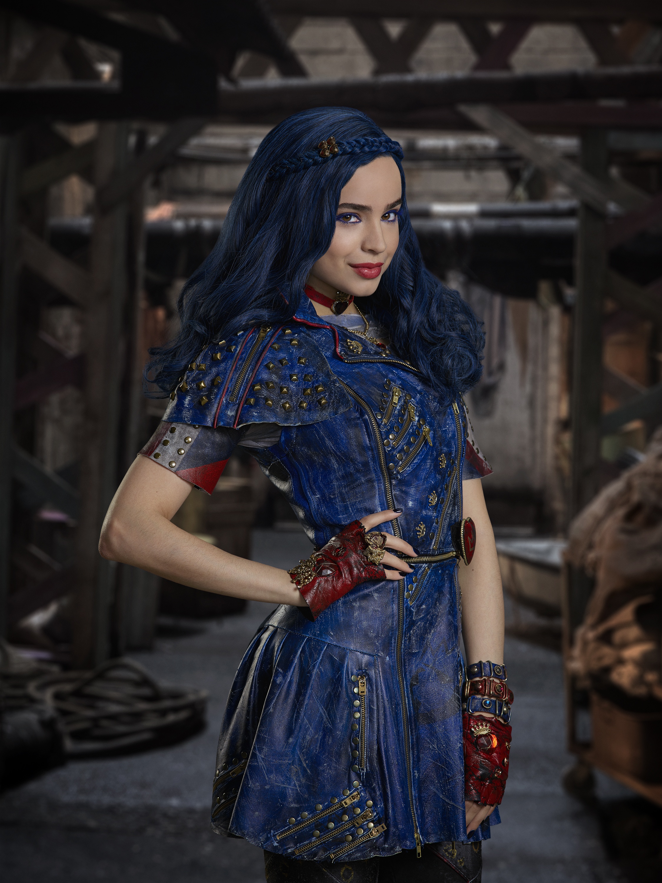 Evie (Sofia Crason).jpg
