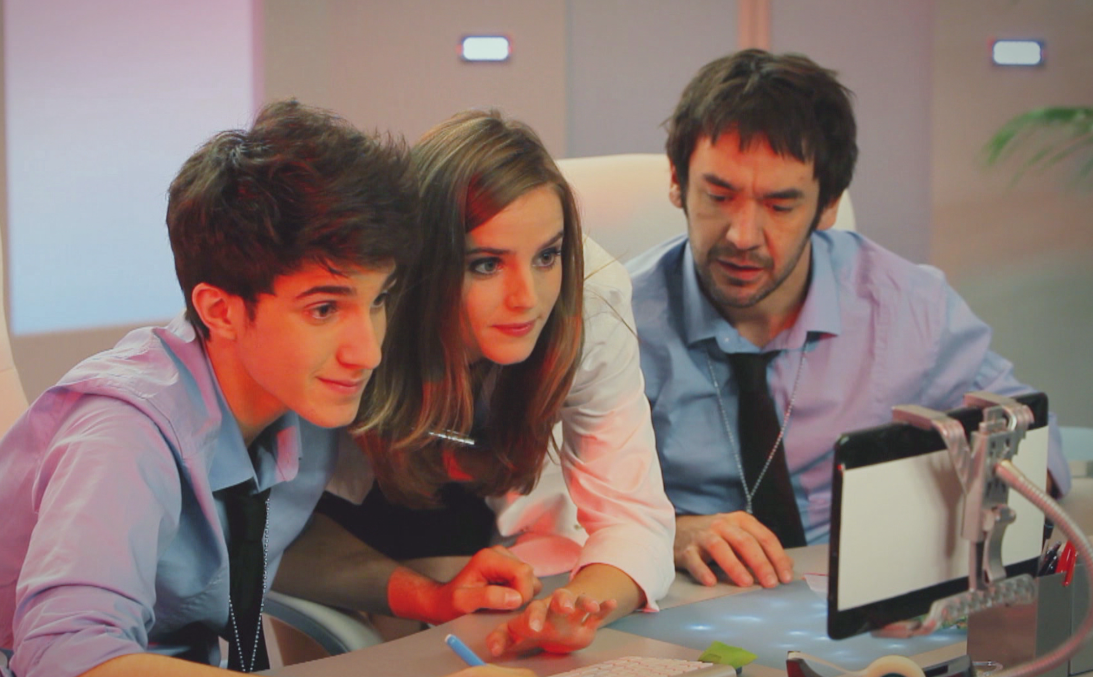 Les experts.png