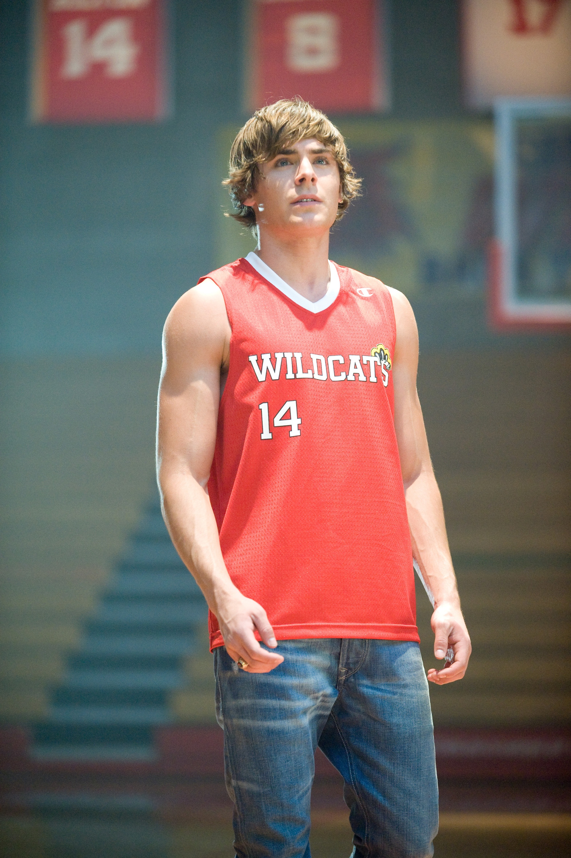 Troy (Zac Efron) - 2.jpg
