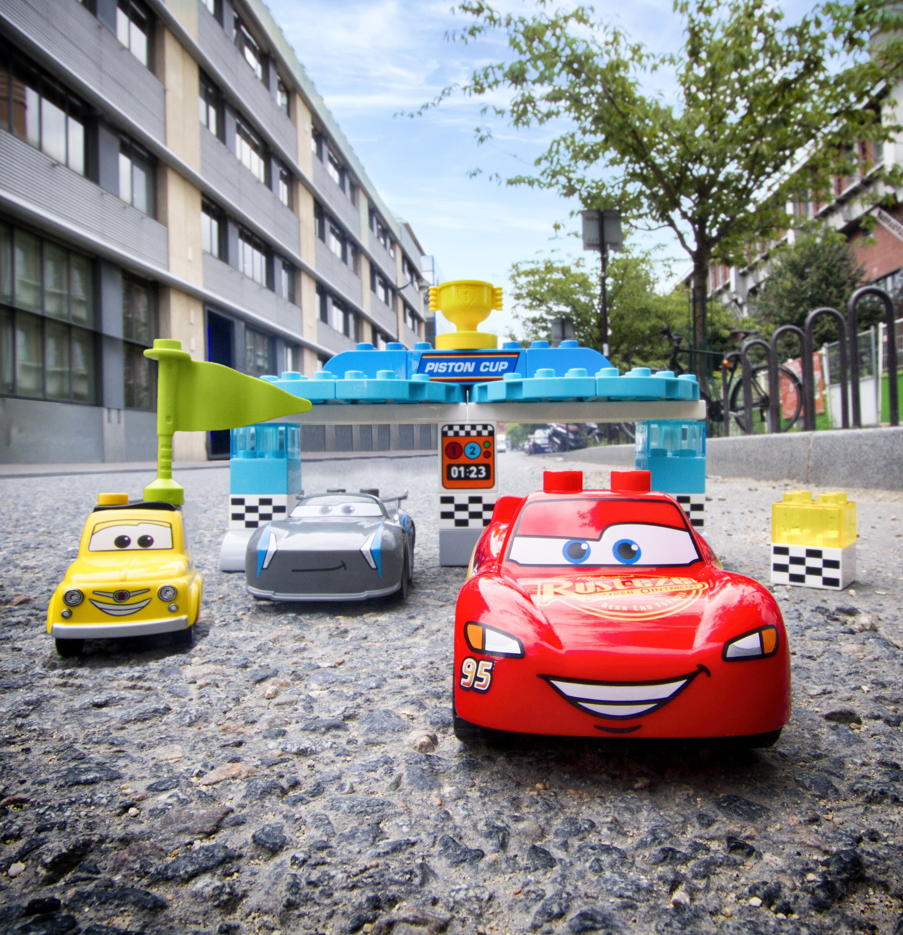 cars_rue.jpg