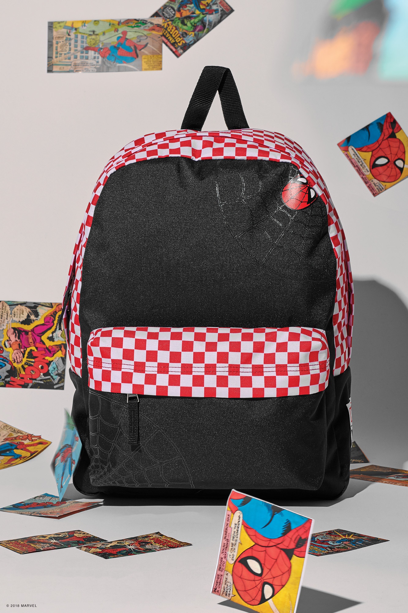 FA18_Classics_Marvel_Elevated_VN0A3QXSBRR_SPIDEYREALMBACKPACK_BLACK_RACINGRED3.jpg