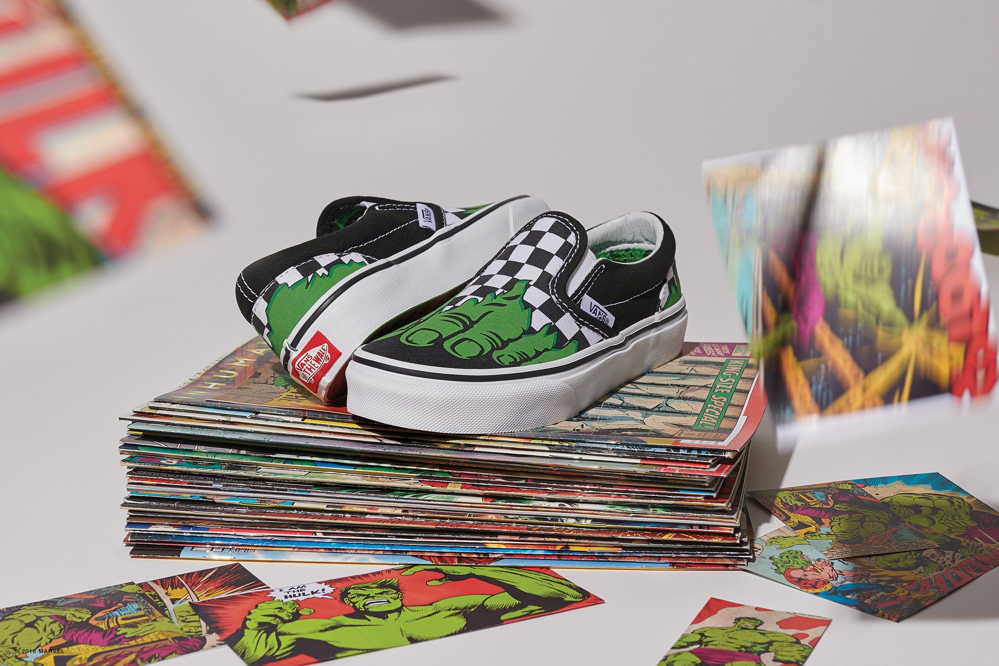 FA18_Classics_Marvel_Elevated_VN0A32QIU44_UYClassicSlipOn_Hulk_checkerboard6.jpg