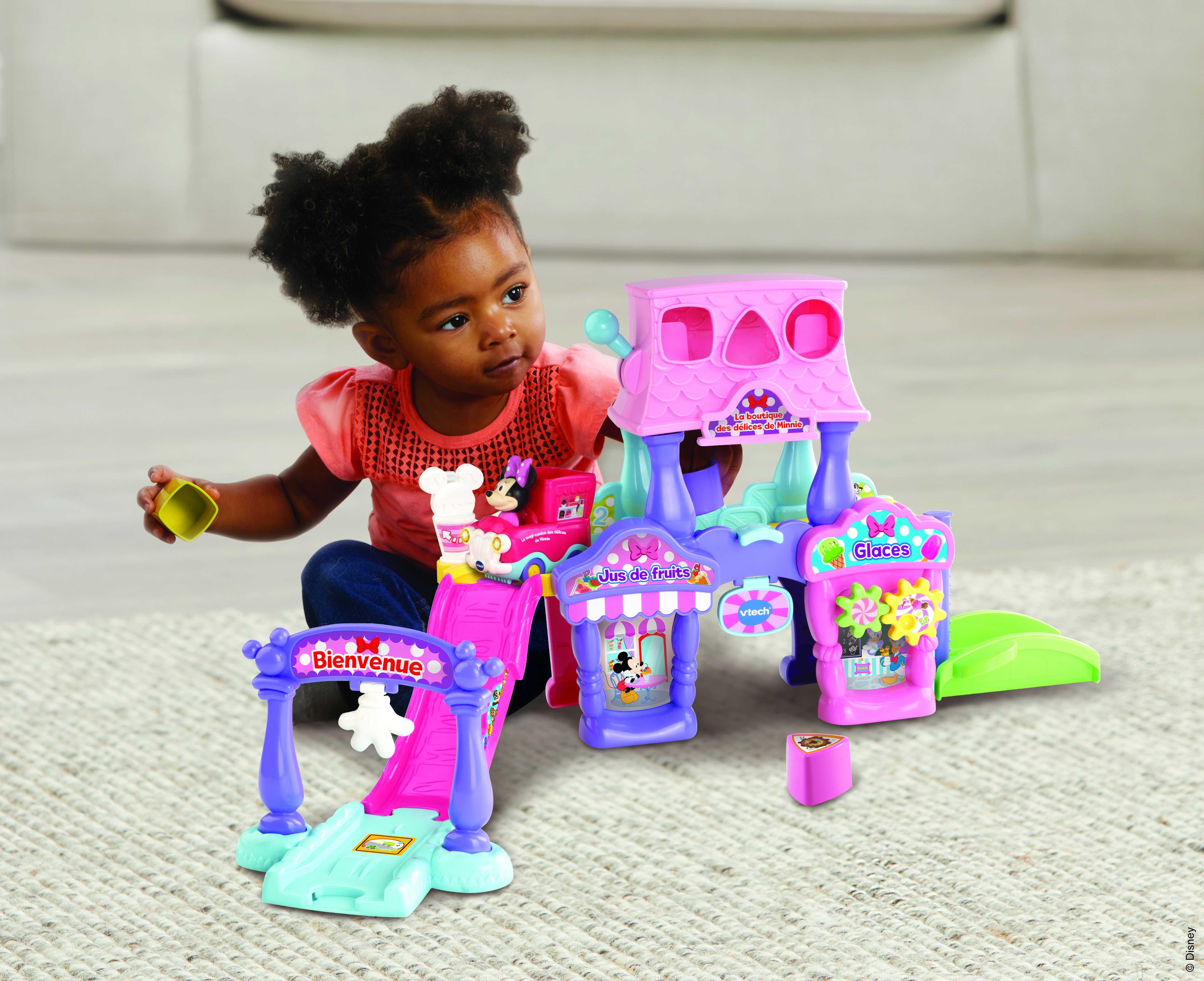 Vtech_TutTut Boutique Minnie lifestyle.jpg