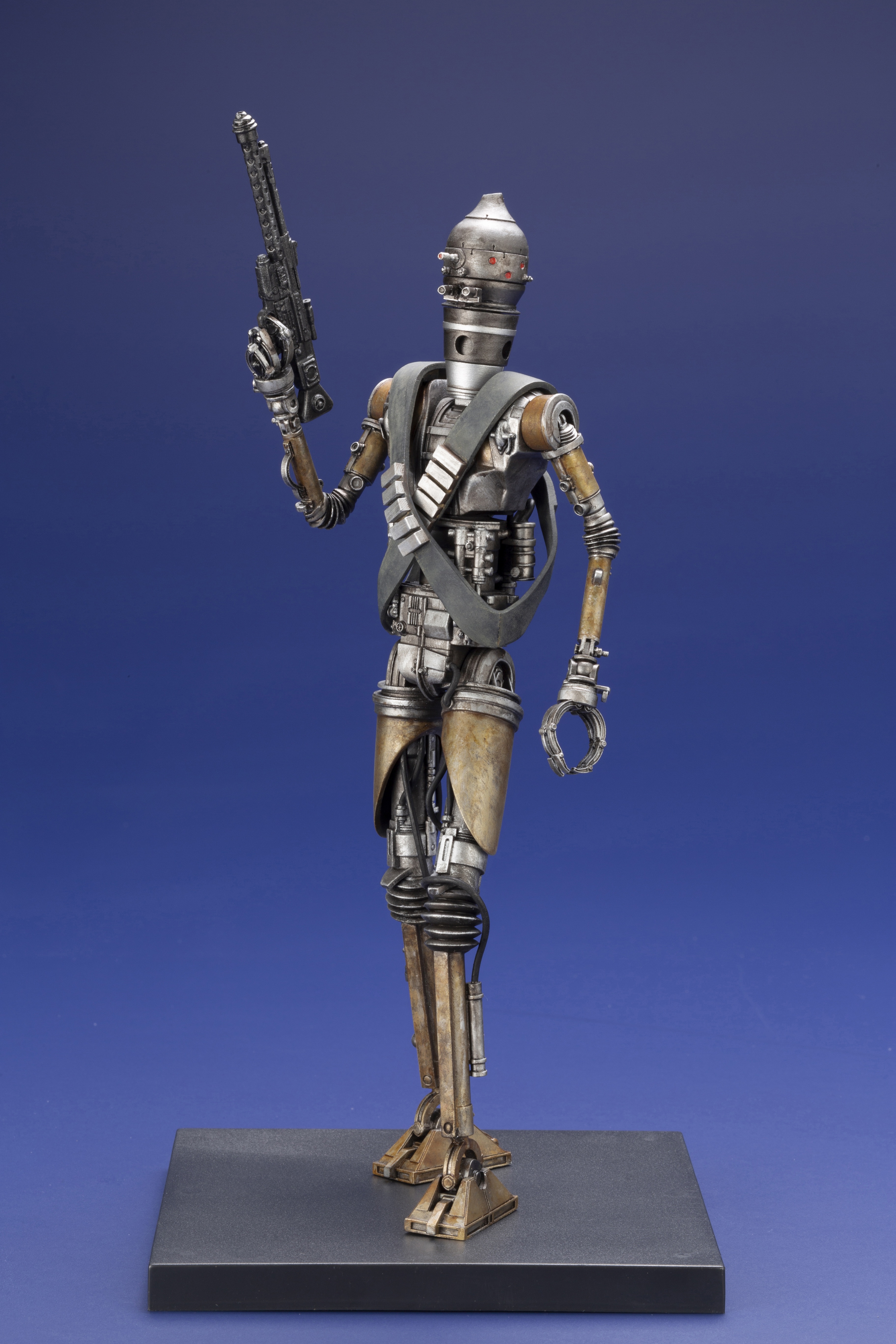 1-10 IG-11 Figure By Kotobukiya (2).jpg