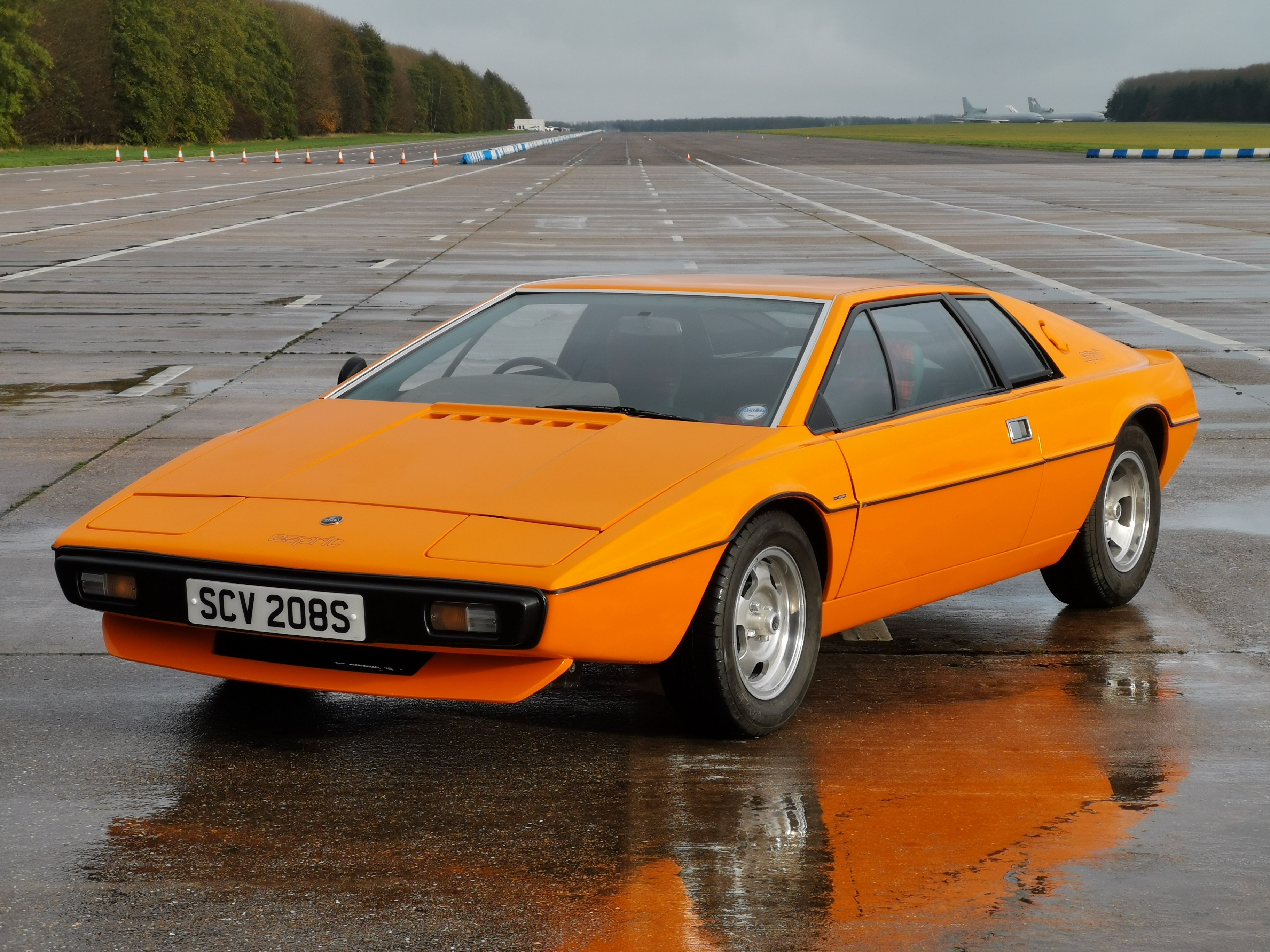 CarSOS 806 Lotus Esprit - 11.jpg