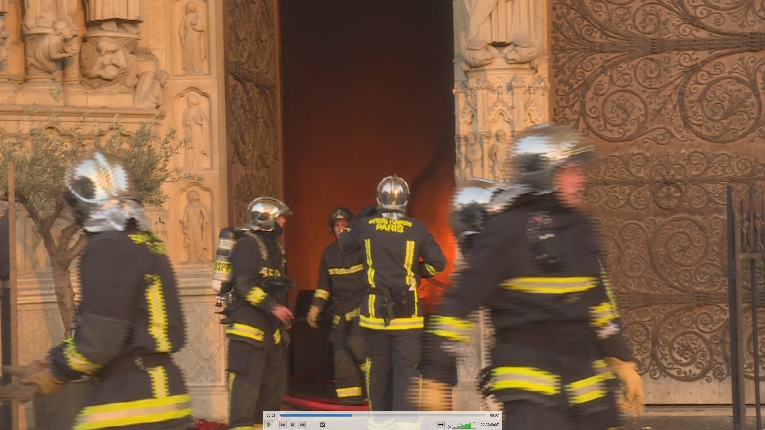 Notre-Dame  L'épreuve du feu (3).jpg