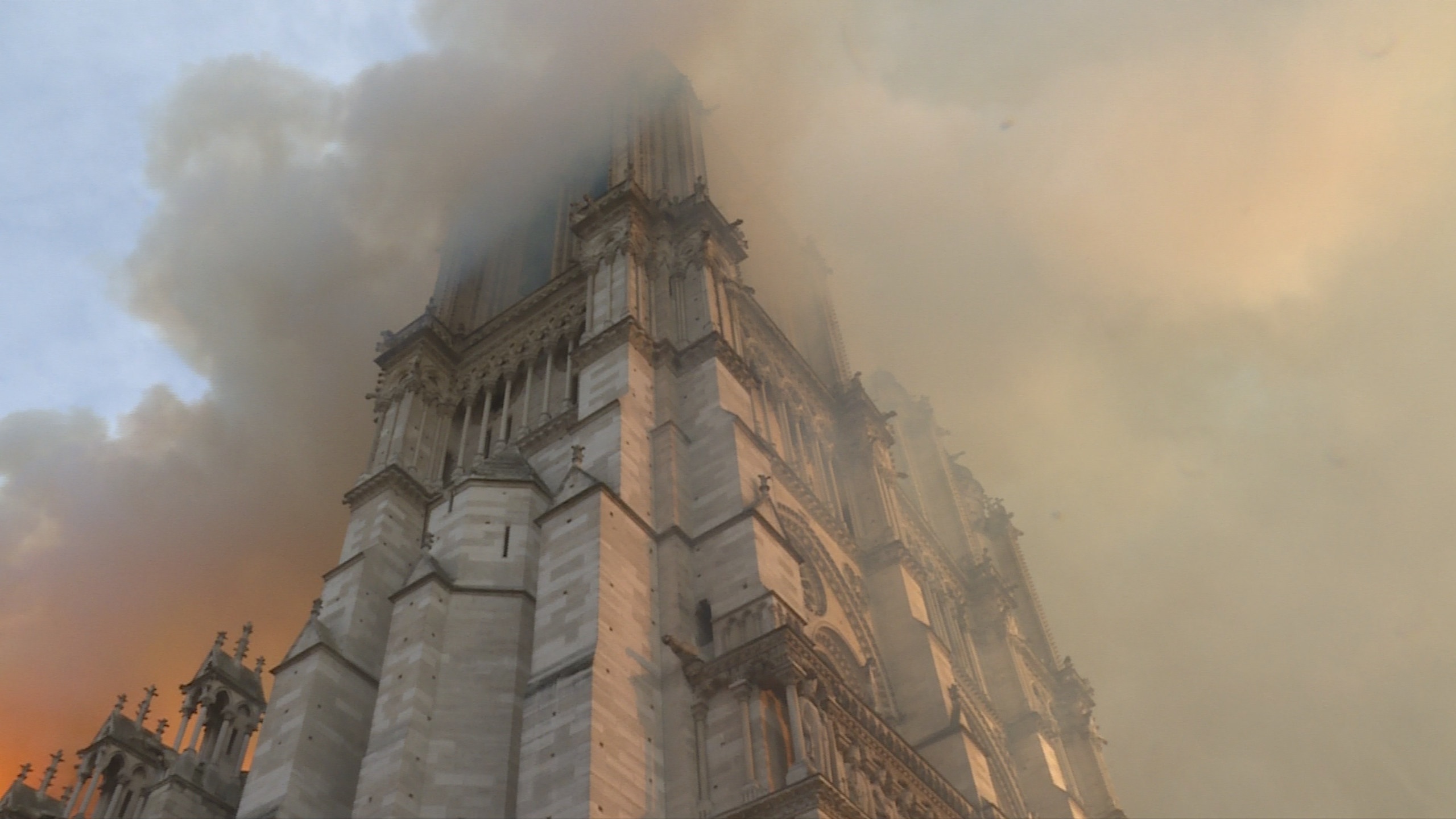 Notre-Dame  L'épreuve du feu (2).jpg