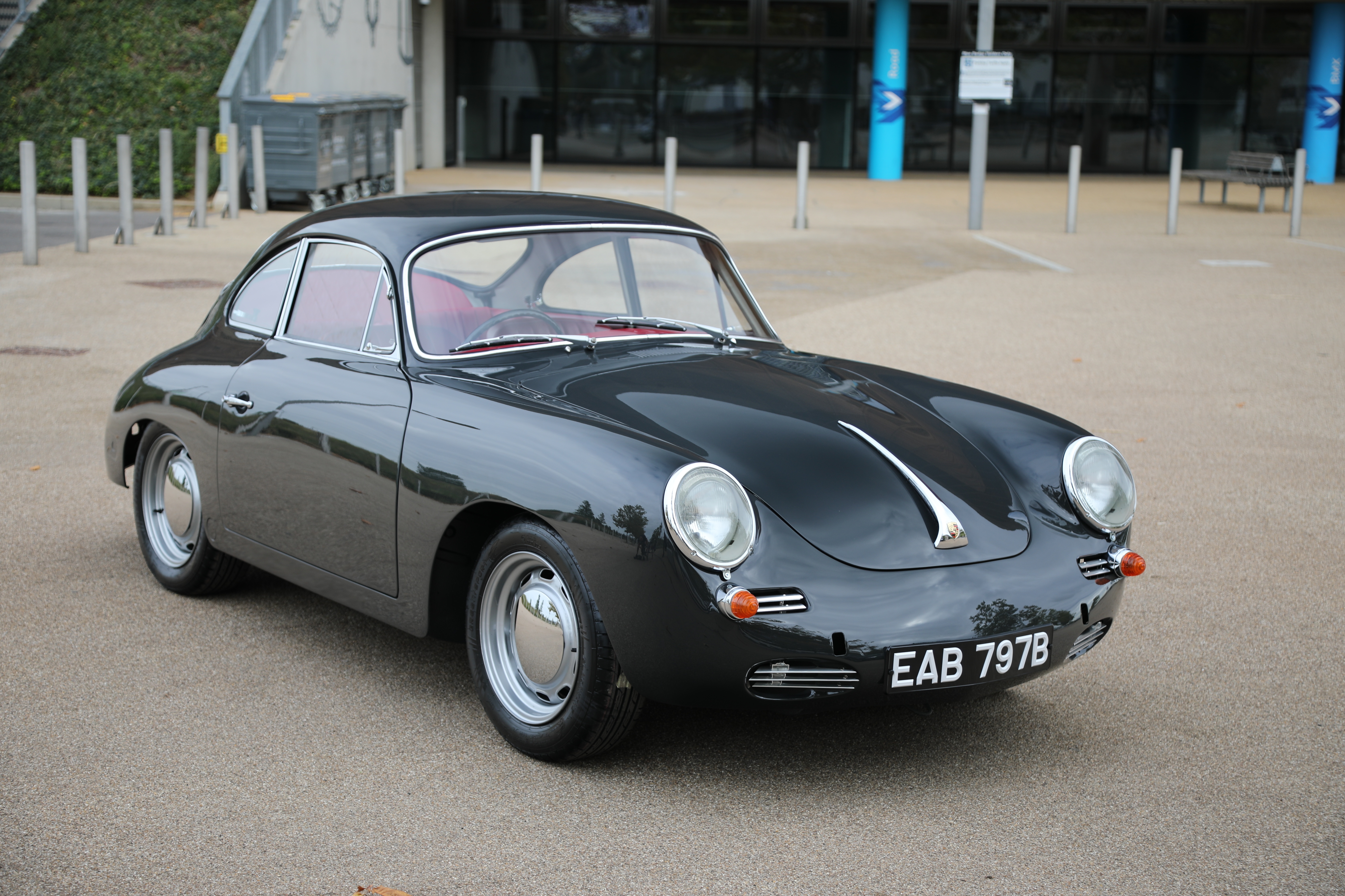 Car S.O.S.  Porsche 356 (1).jpg