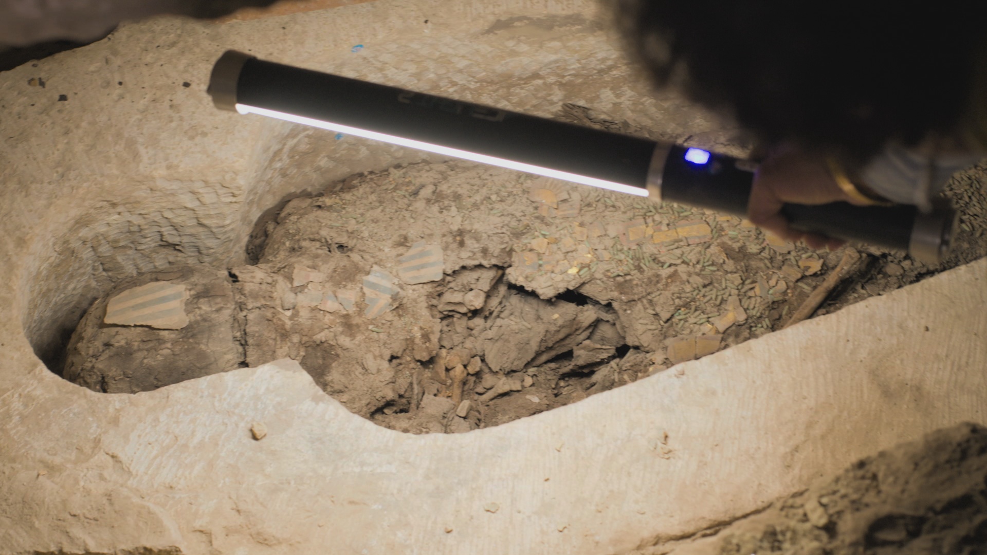 Ep101_ValleyOfTheMummies_LR_004.jpg