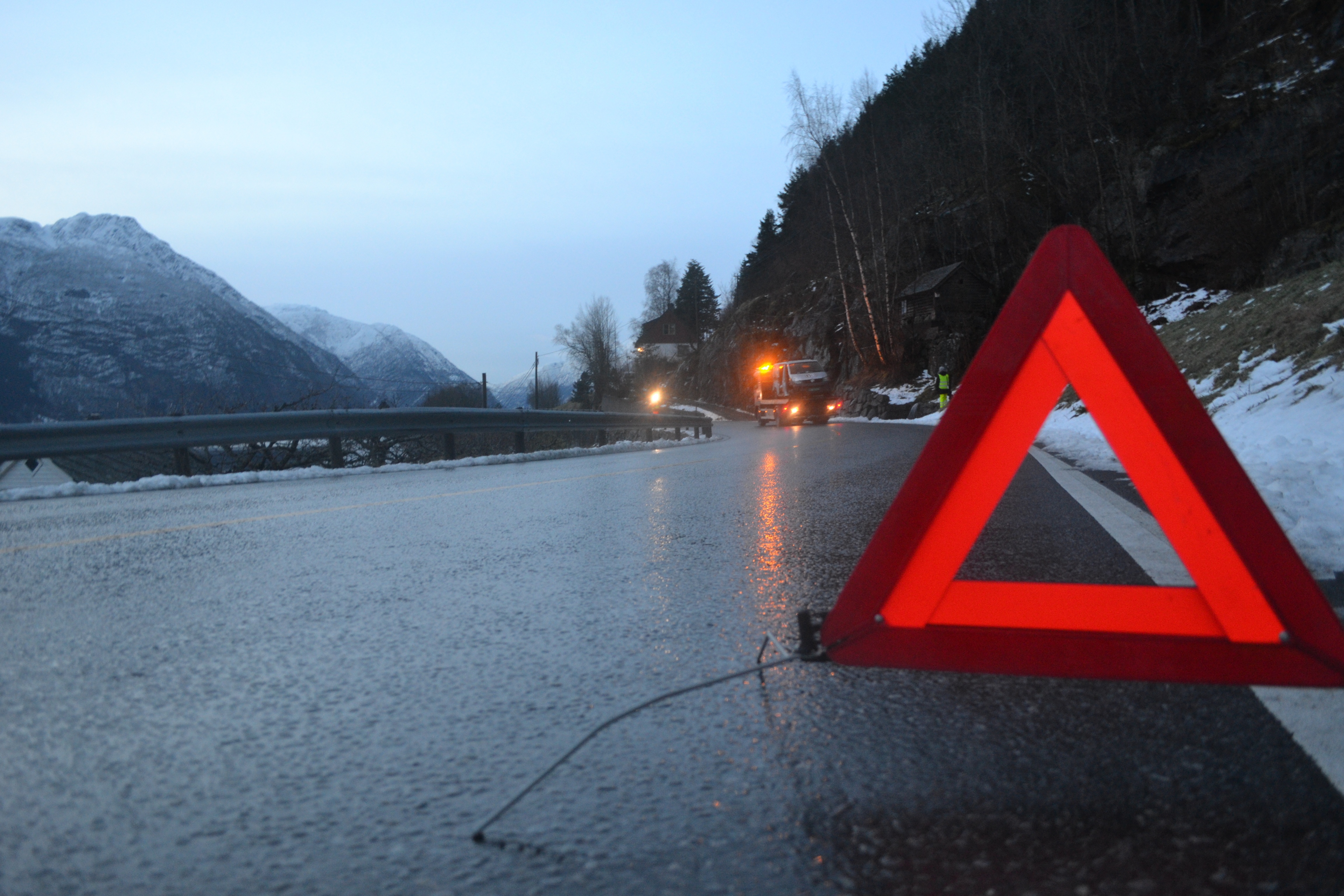 La route de l'enfer  Norvège - Dans la pénombre (2).jpg