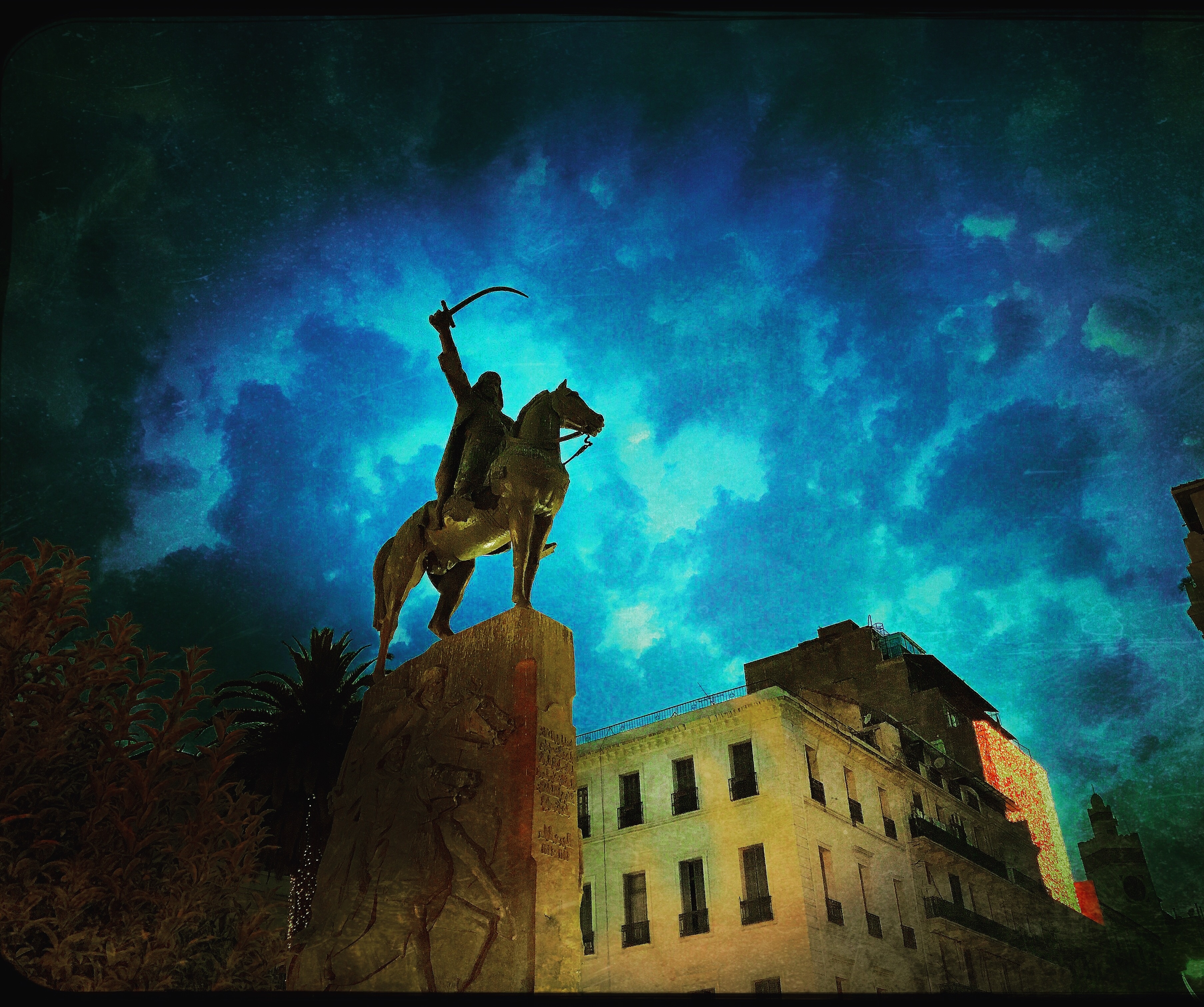 Algérie secrète ABDEL KADER STATUE, ALGIERS.JPG