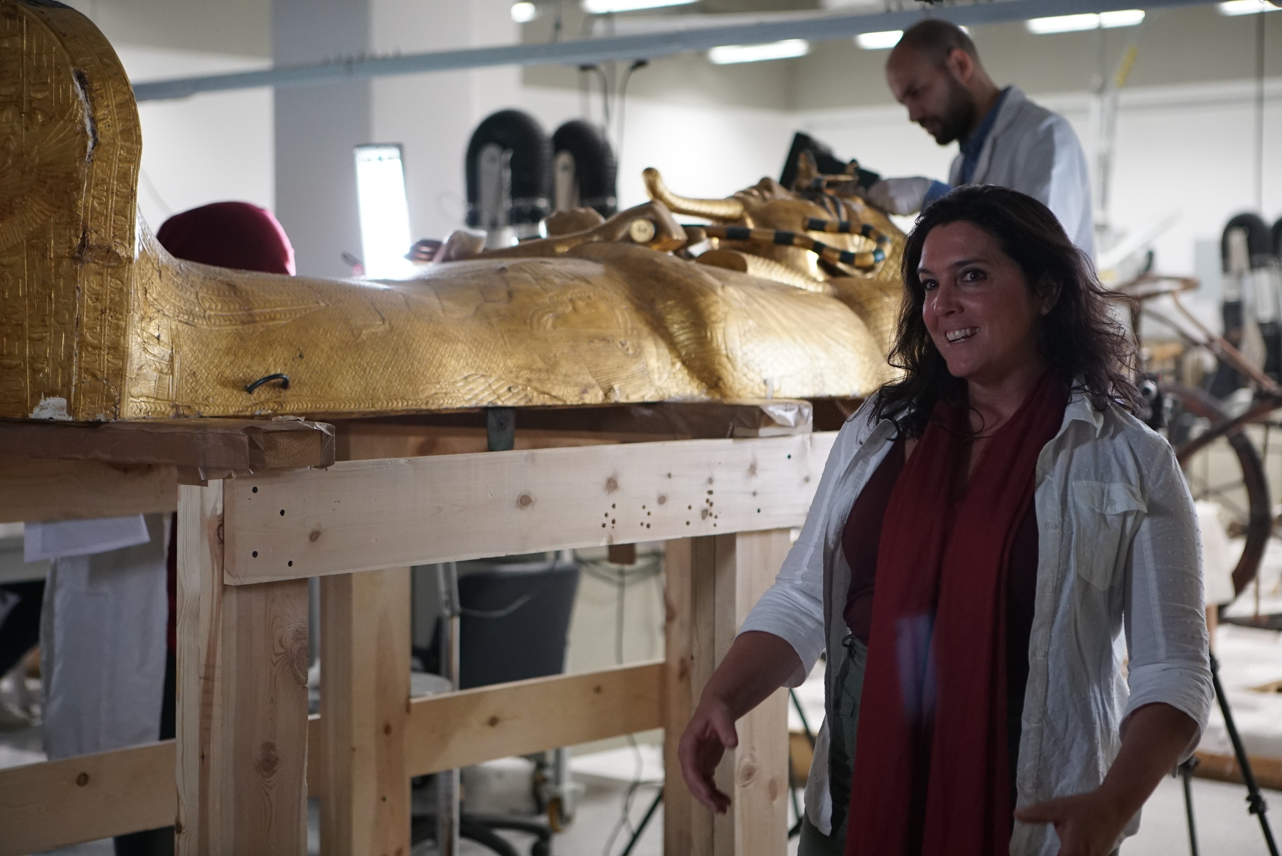 UnwrappingKingTut_Ep105_UltimateTreasureCountdown_005.jpg