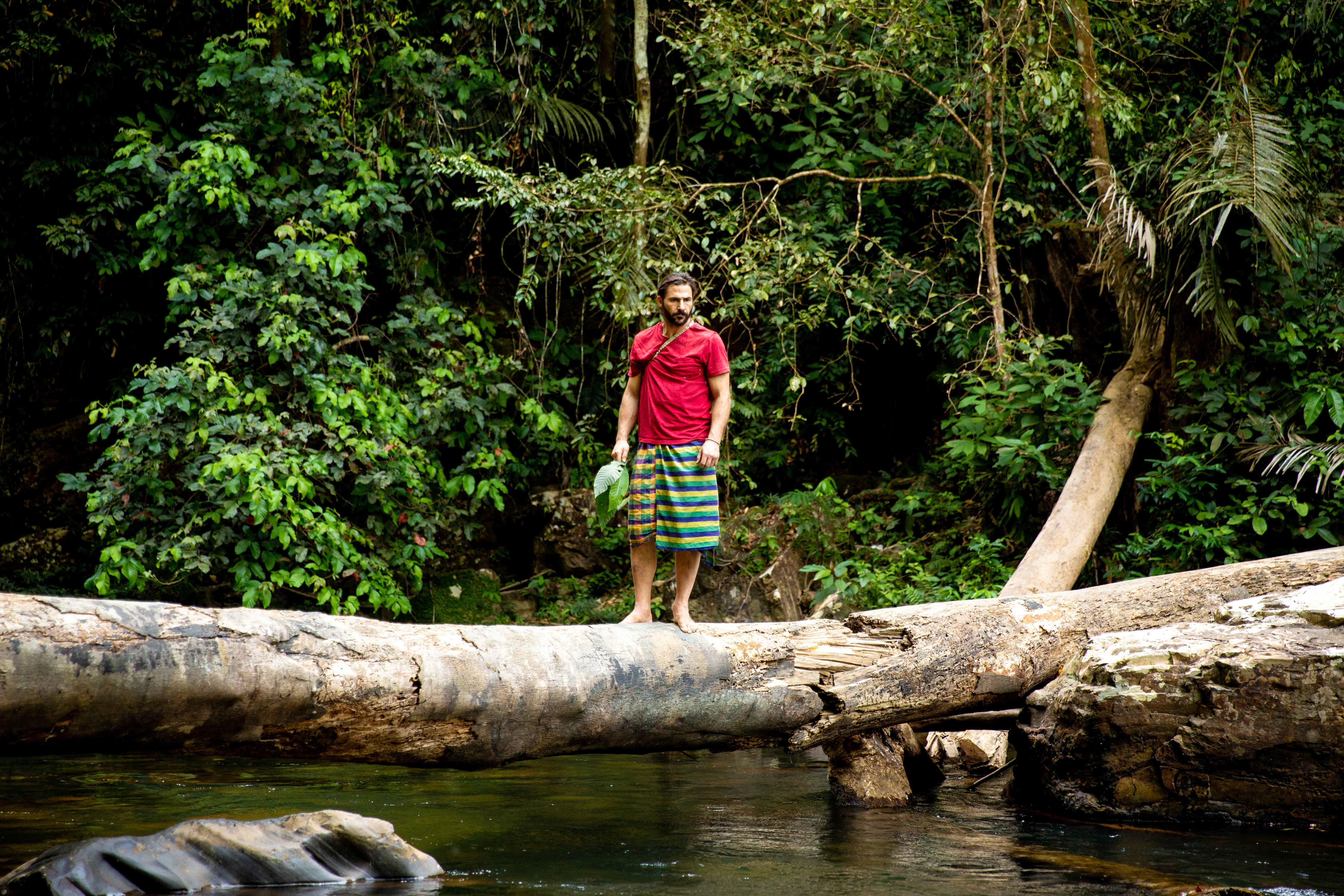 A l'épreuve d'une tribu  Embuscade en pleine jungle 2.jpg