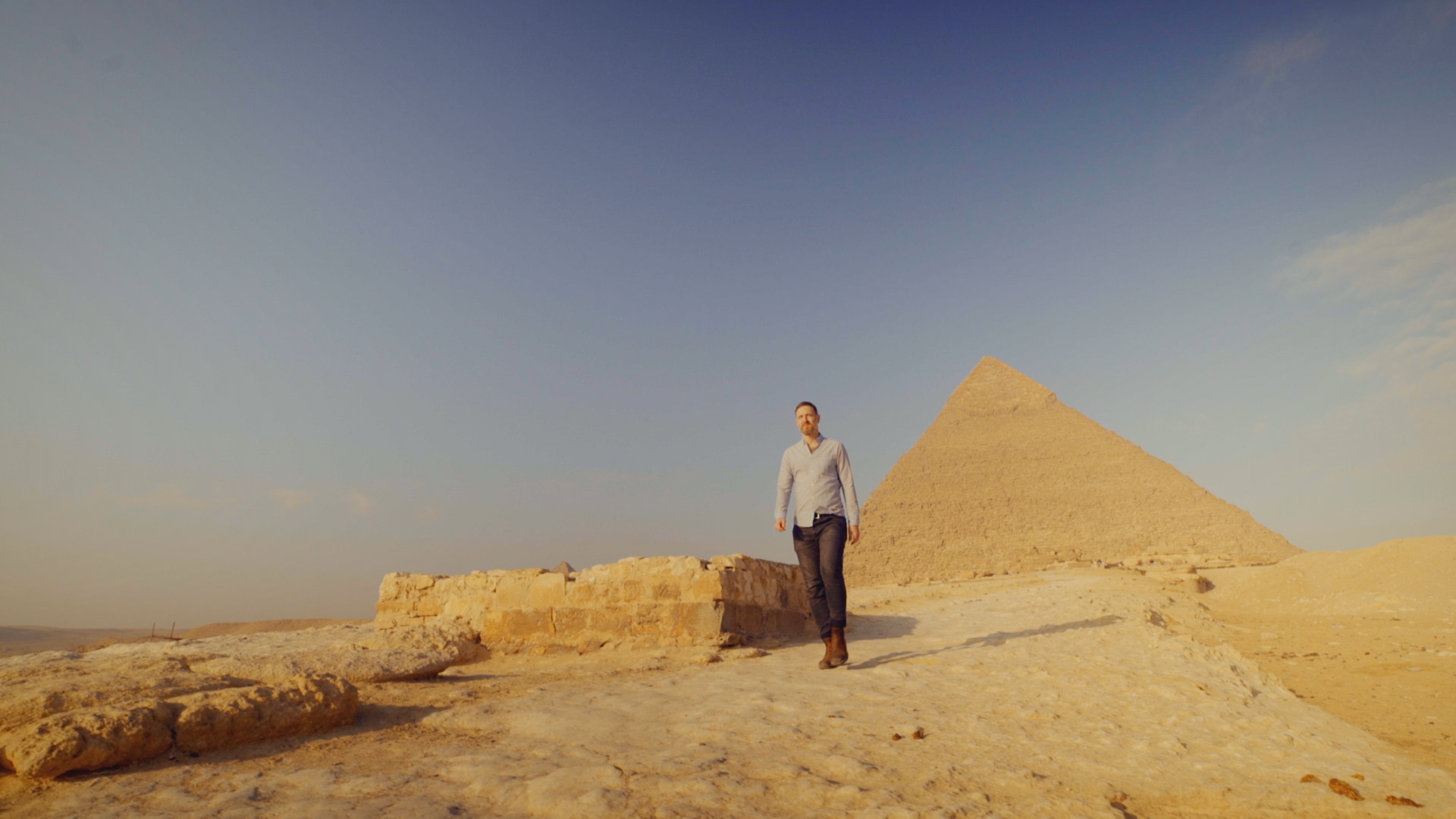 Les trésors perdus de la Vallée des Rois  Le déclin des pyramides 3.jpg