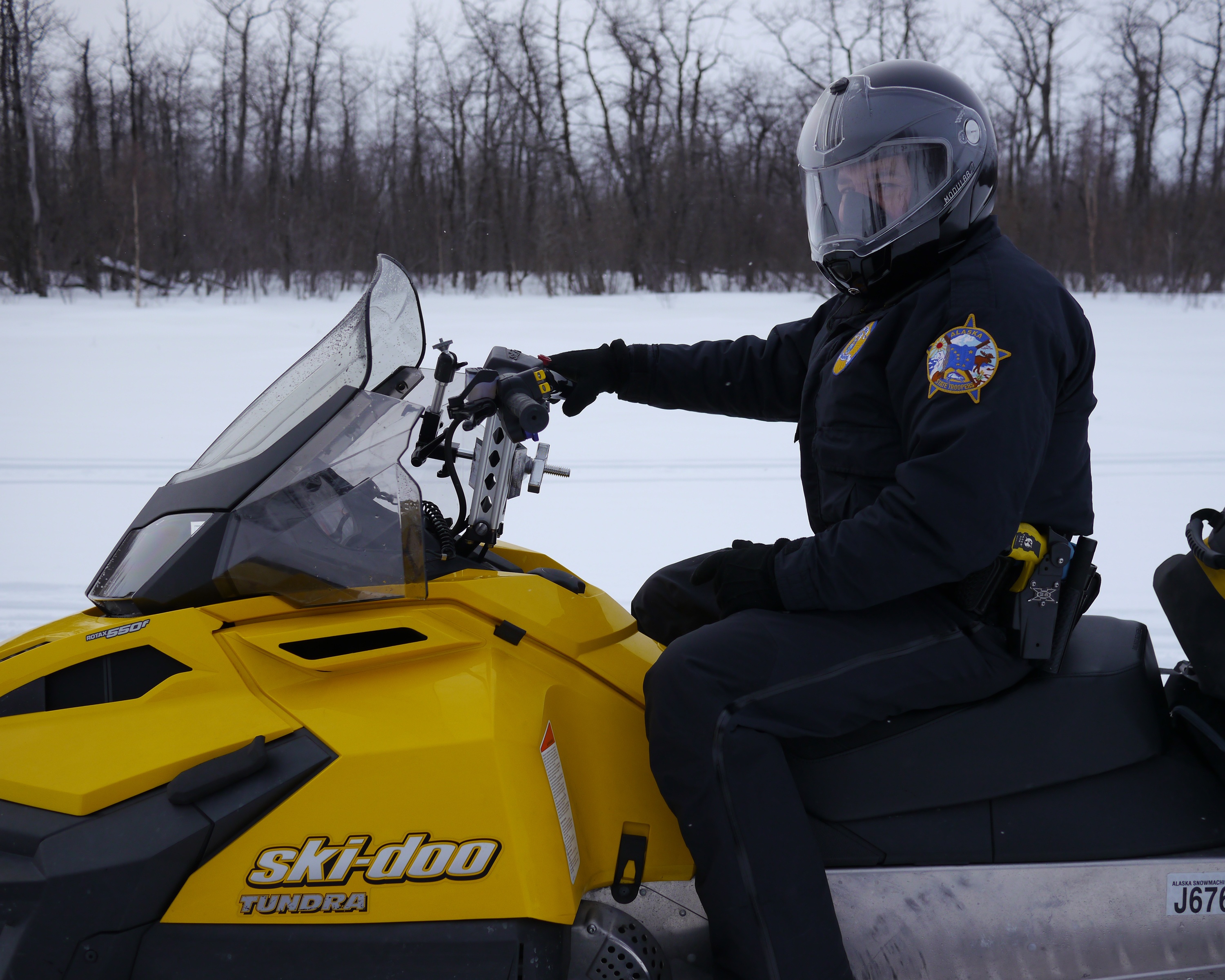 Police en Alaska 1.jpg