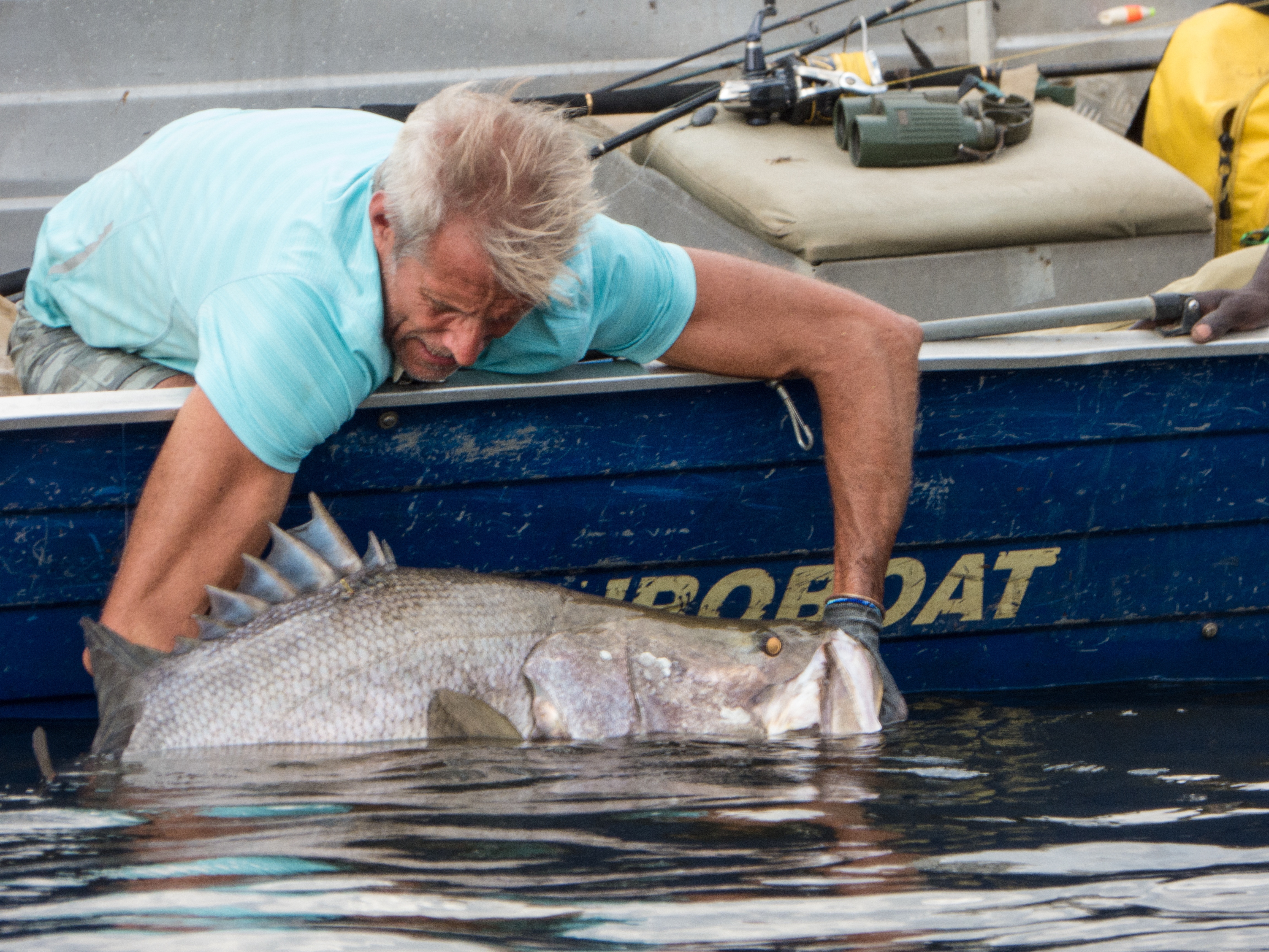 Andy et les poissons 3.jpg