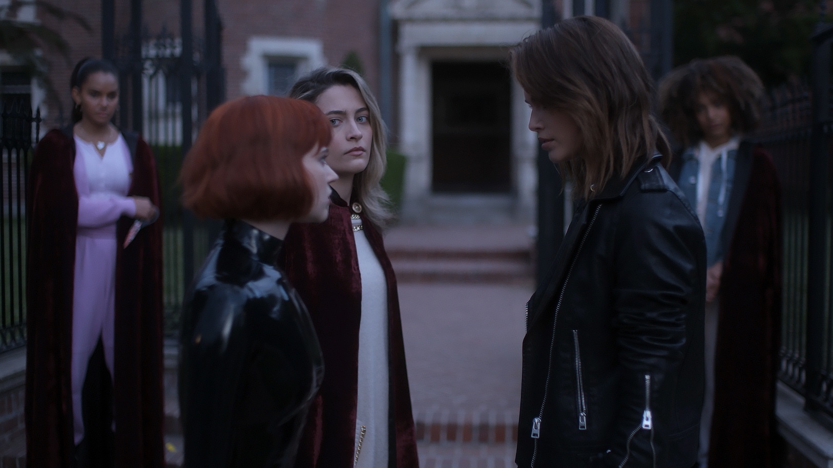 AmericanHorrorStories_1GVC02_373664-Still004_r.jpg