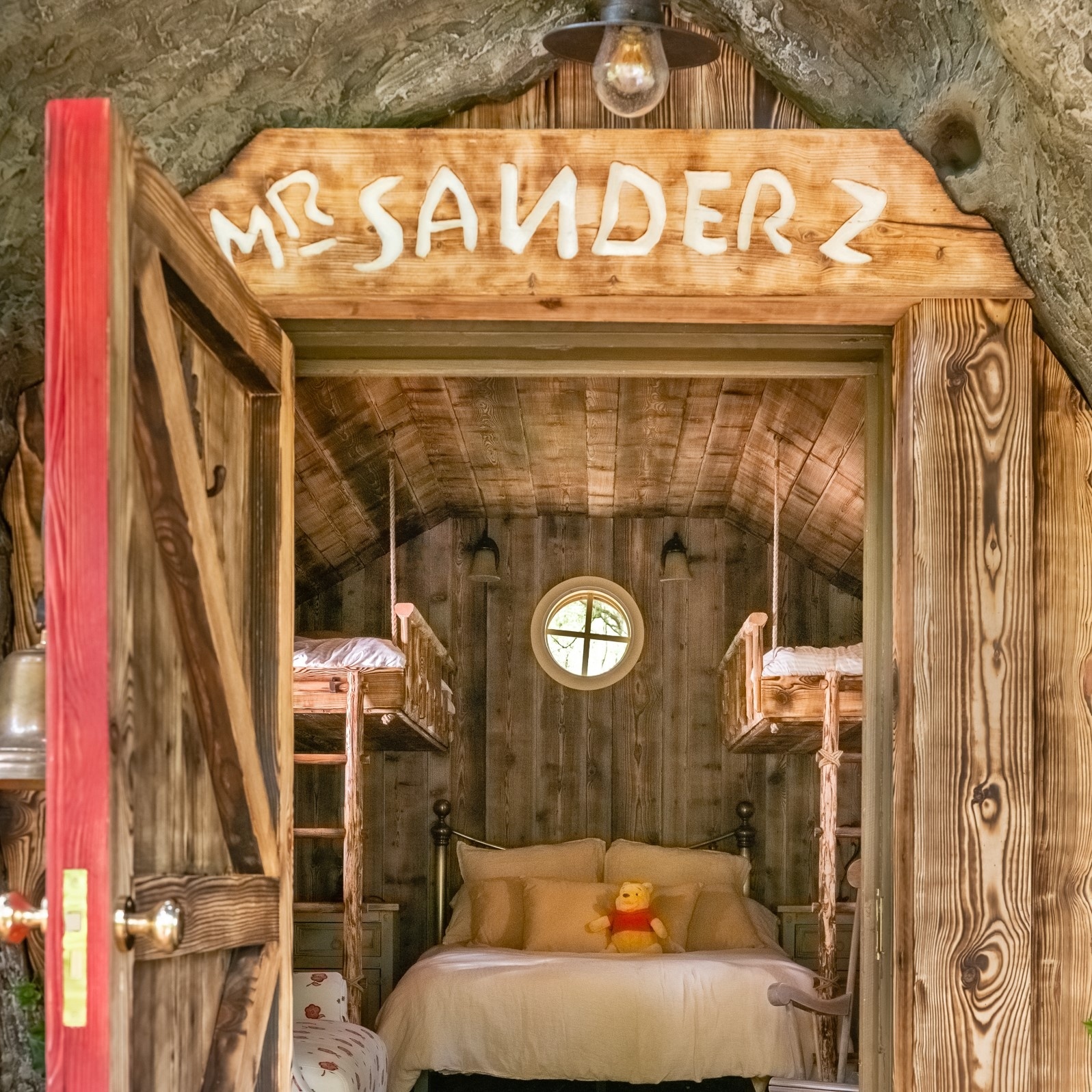 04_Winnie the Pooh Entrance 2 - Airbnb - CREDIT Henry Woide.jpg