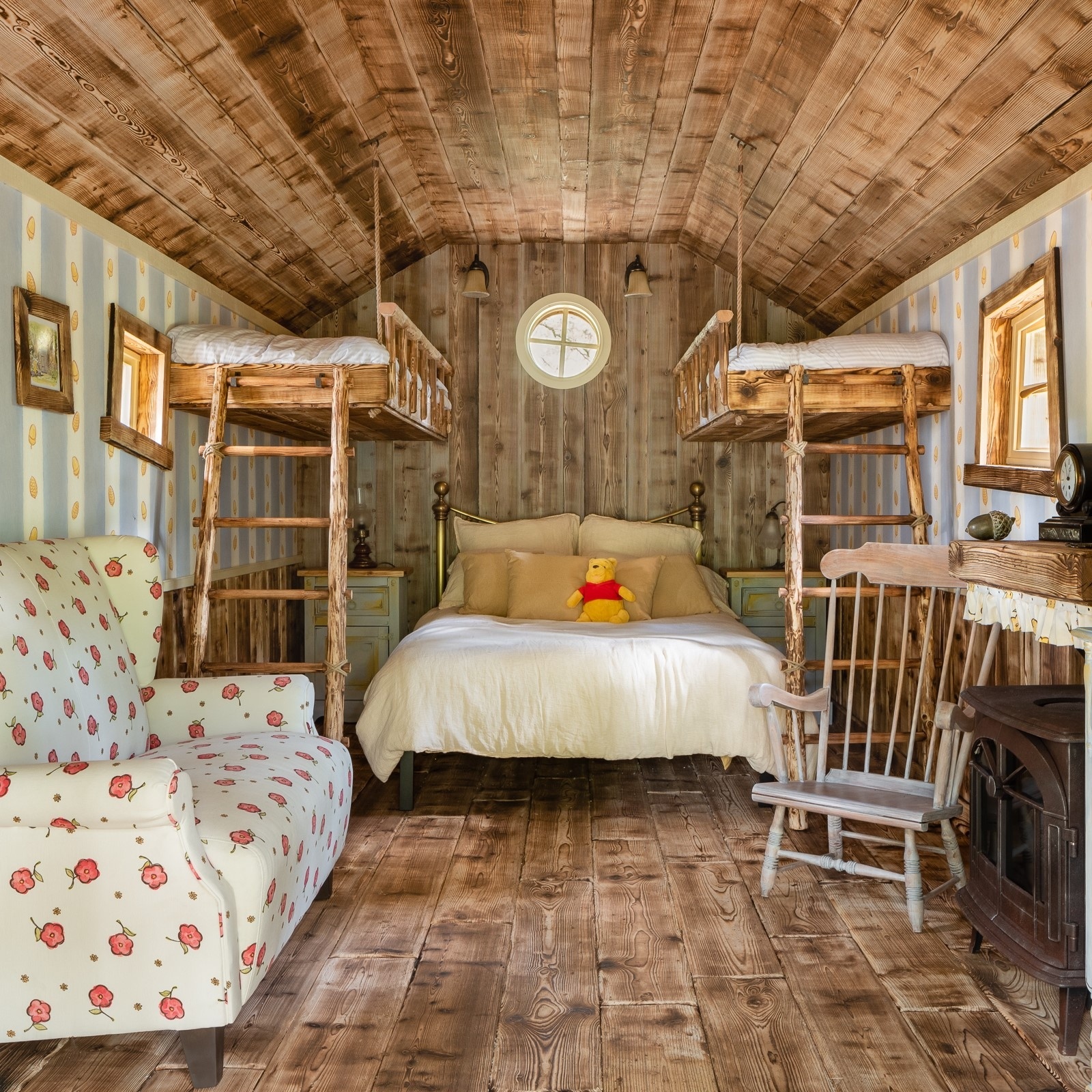 05_Winnie the Pooh Bedroom 1 - Airbnb - CREDIT Henry Woide.jpg