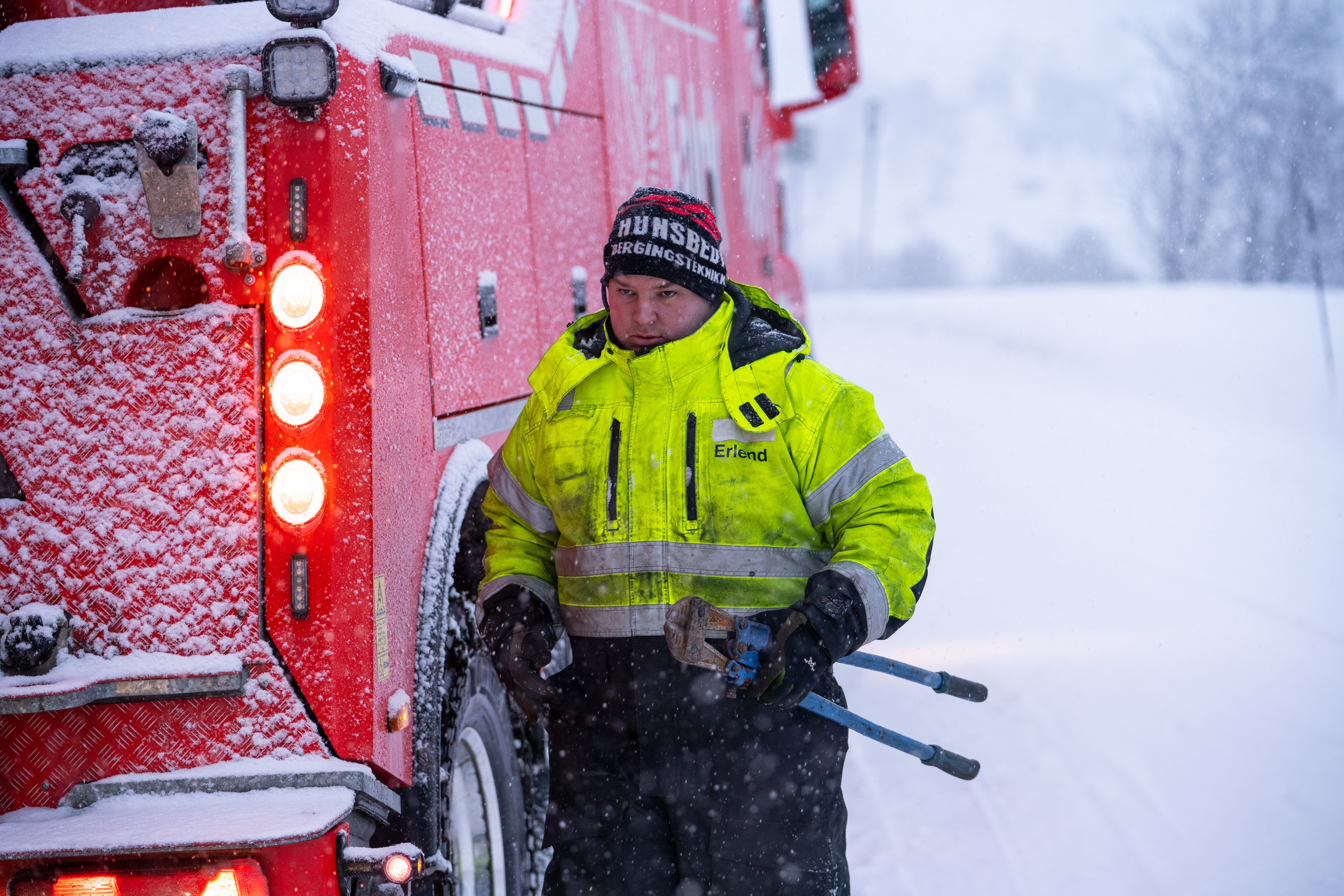 603_IceRoadRescue_005.jpg