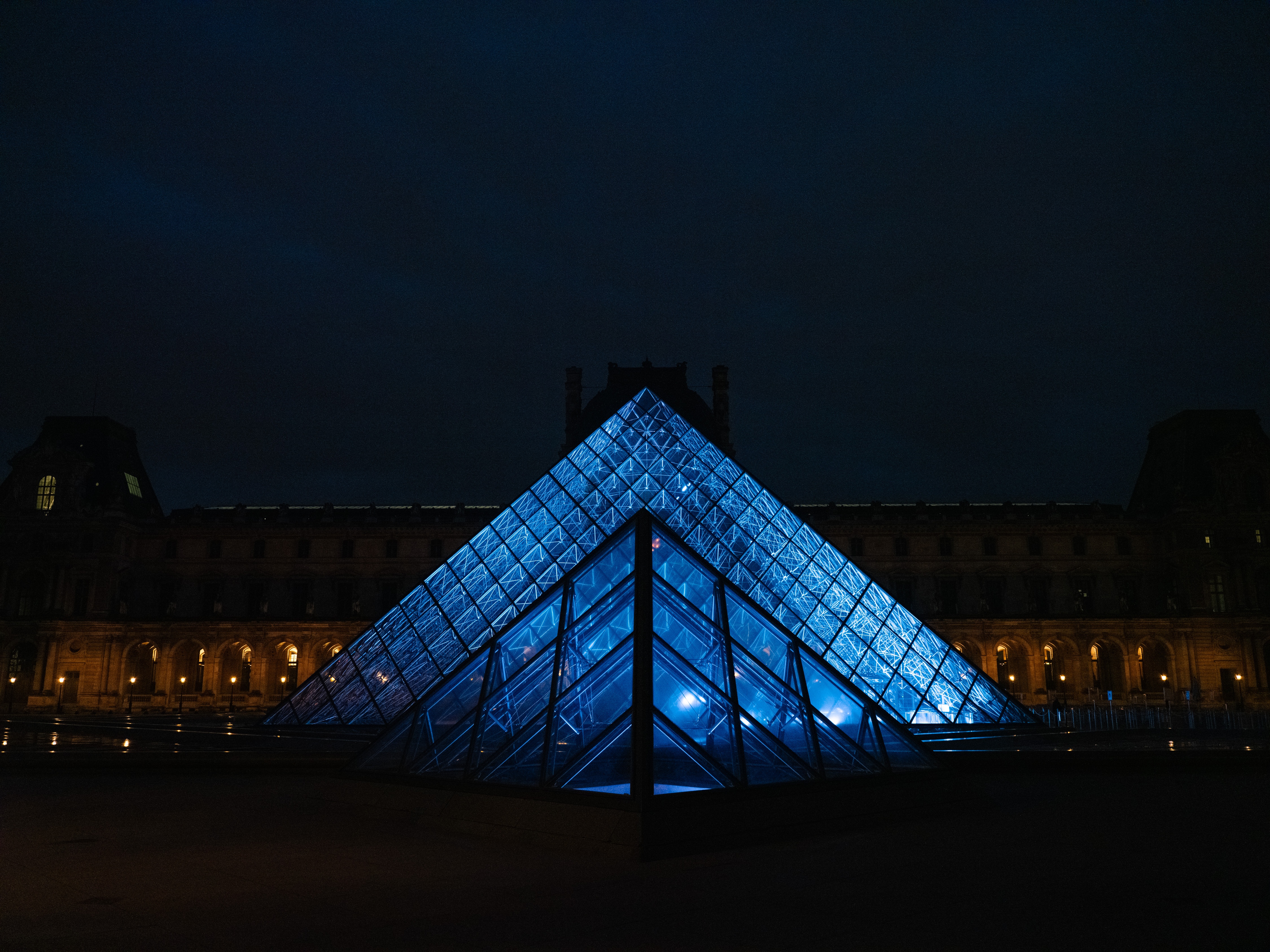 MoonKnight_LouvreParis_CB-30P.jpg