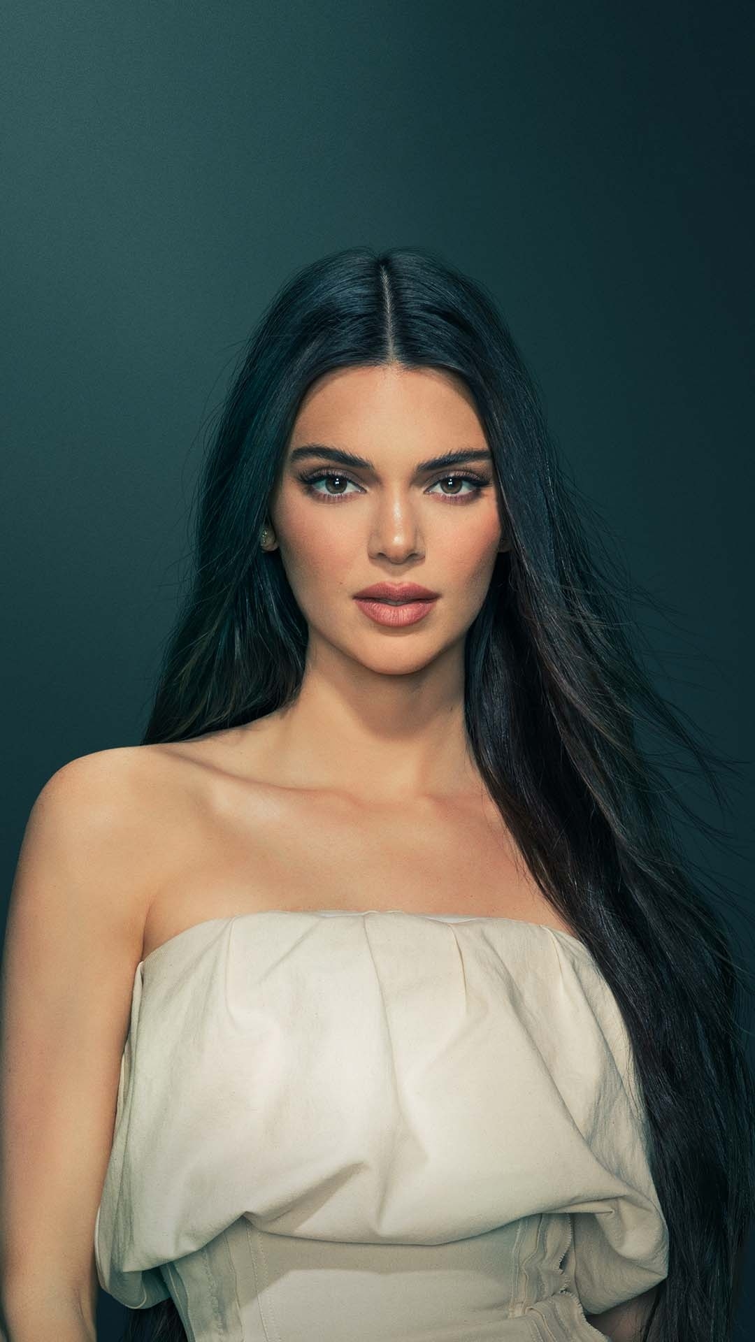 KardashianTalent_Social_Static_9x16_Kendall_clean.jpg