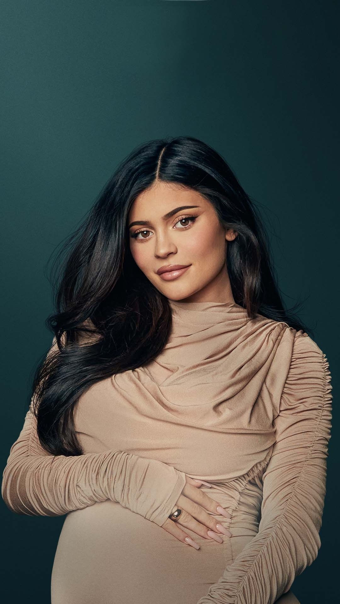 KardashianTalent_Social_Static_9x16_Kylie_clean.jpg