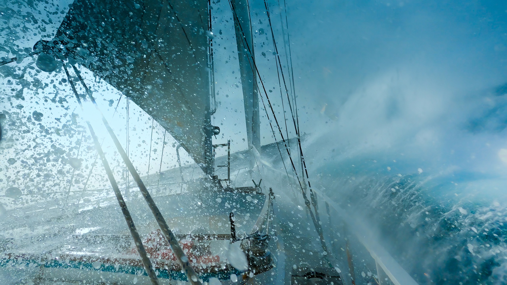 ep105_trackingoceangiants_epicadventureswithbertiegrego_10261e0c.jpeg