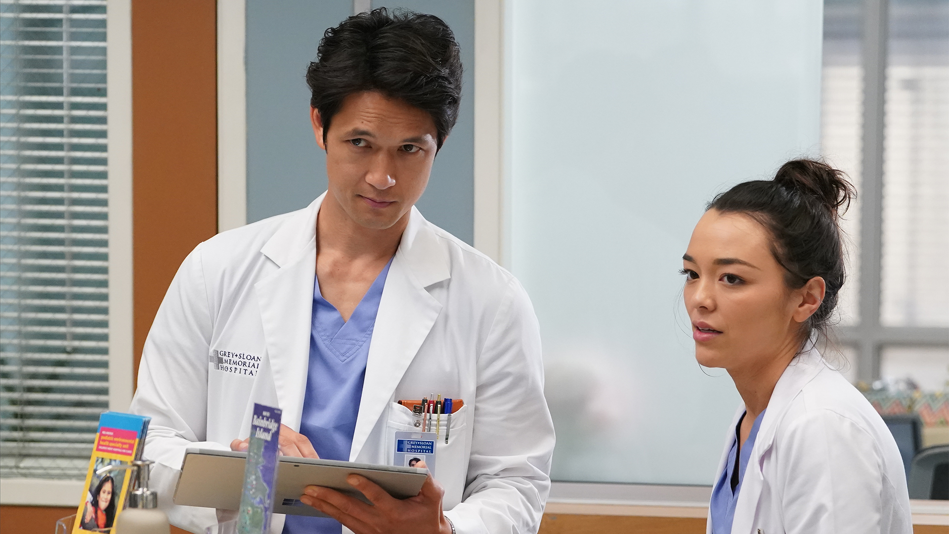 Grey's Anatomy S19 (7).png
