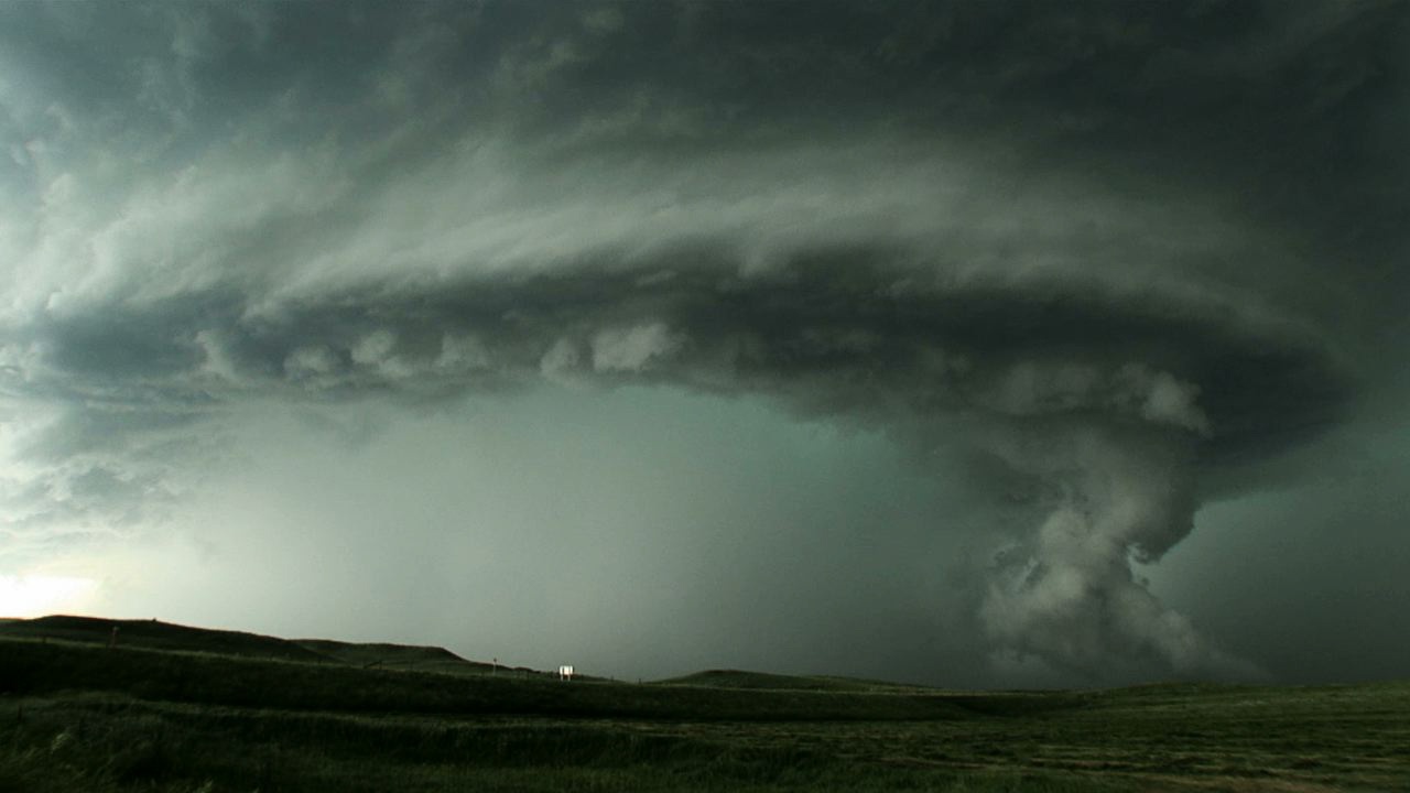 Danger de mort _ Terrible tornade (2).jpg