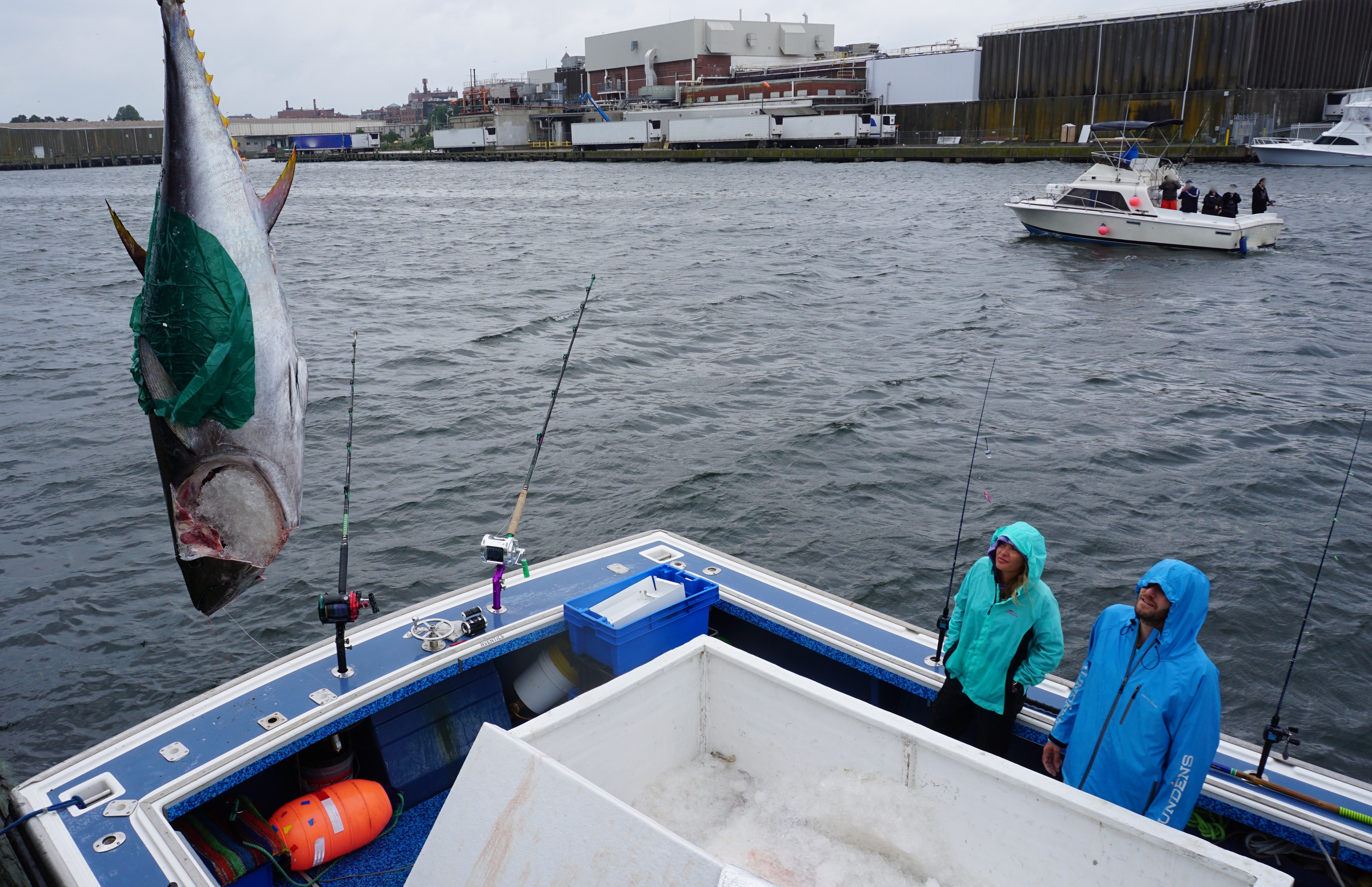 Pêche à haut risque  Tel frère, telle sœur (1).jpeg