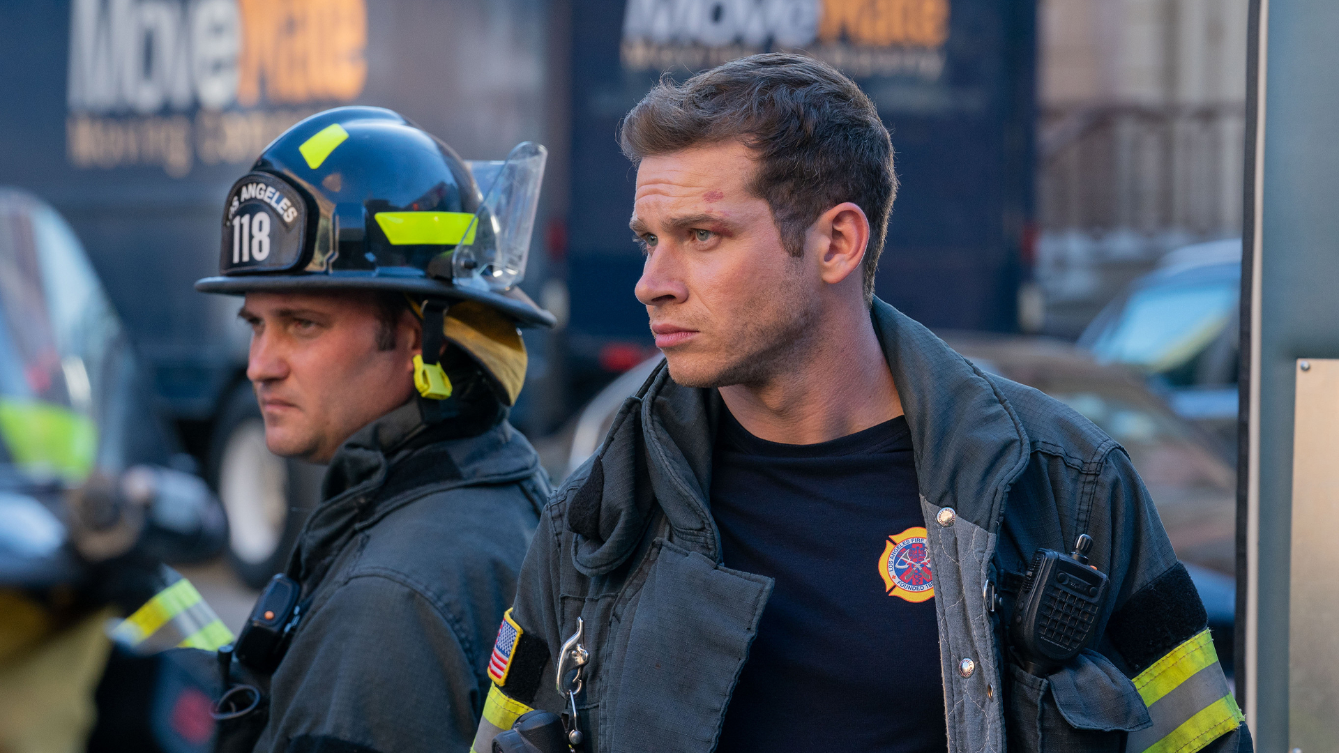 9-1-1 S6 (8).png