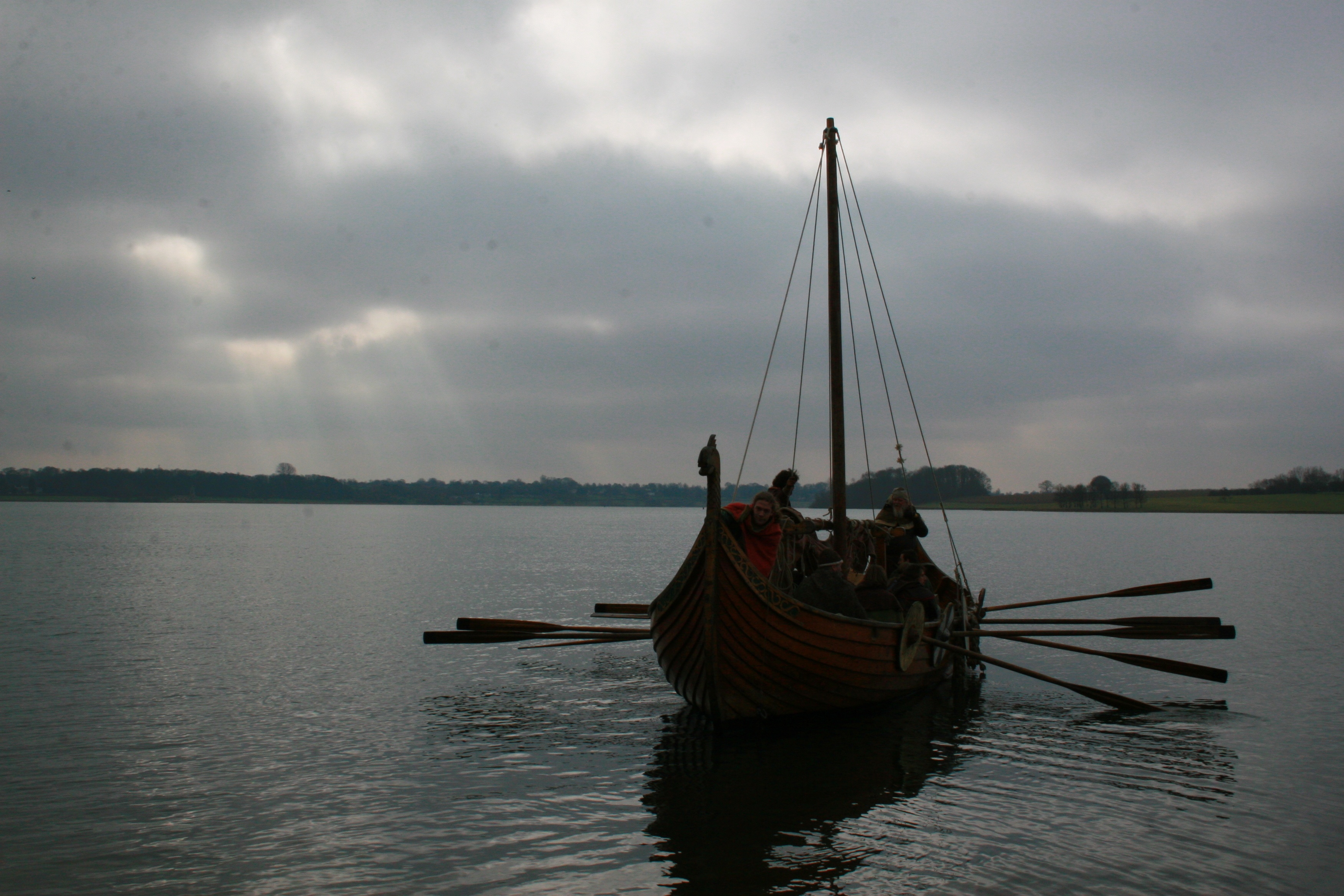 De l'ombre à la lumière  Viking Apocalypse (1).JPG
