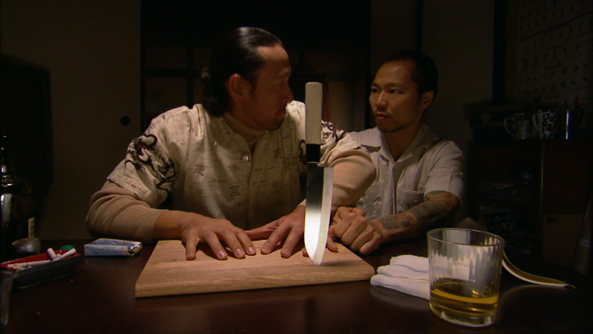 INSIDE  LES YAKUZAS  (1).png